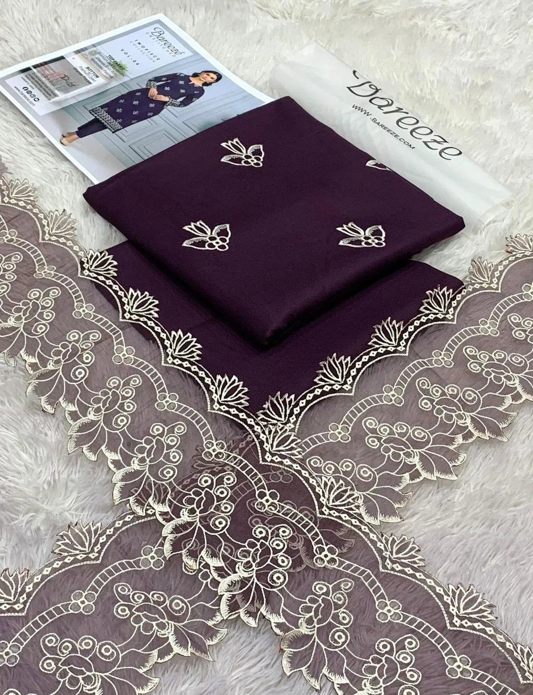 Embroidered Lawn 2-Piece Suit - Shirt & Trouser