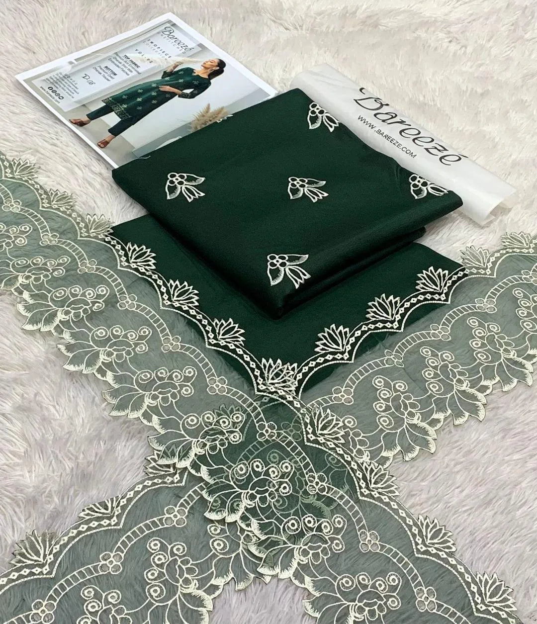 Embroidered Lawn 2-Piece Suit - Shirt & Trouser